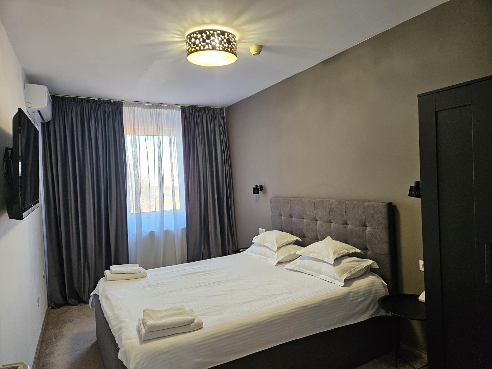 Meteor Central Cluj-Napoca Ngoại thất bức ảnh