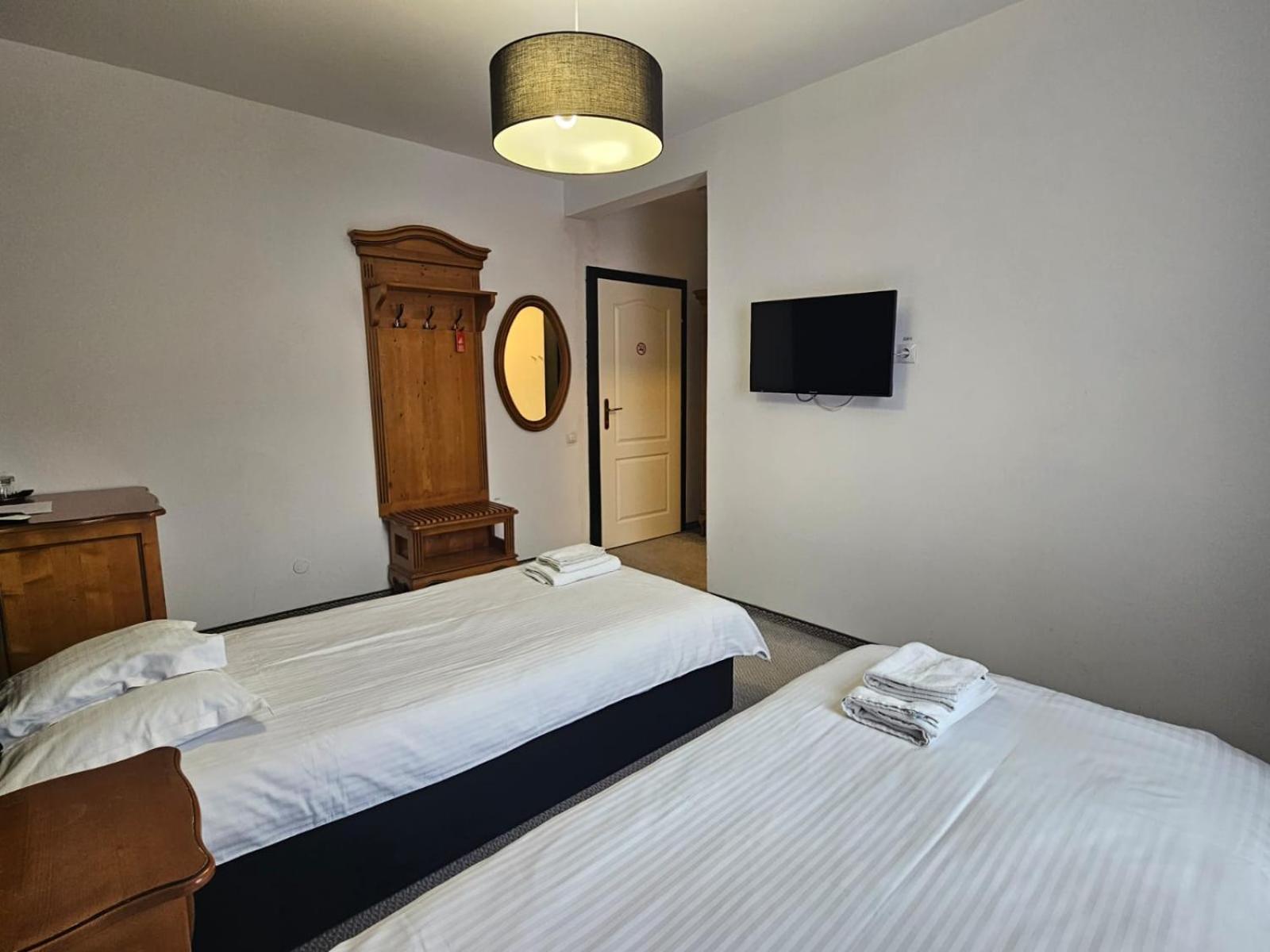 Meteor Central Cluj-Napoca Ngoại thất bức ảnh