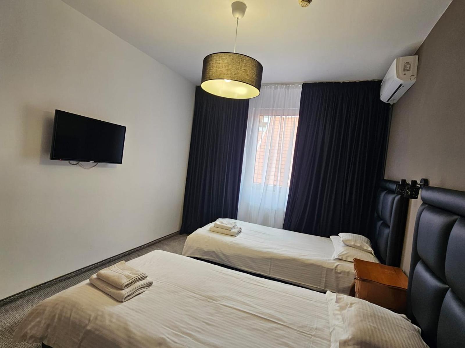 Meteor Central Cluj-Napoca Ngoại thất bức ảnh